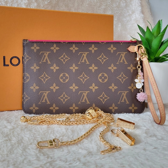 Peony ❤️Authentic LV Neverfull Gm/Mm Clutch/Wristlet Monogram Hot Pink Interior